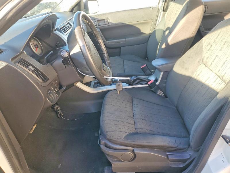 Photo 7 from auction – 2010 FORD FOCUS SE with VIN 1FAHP3FN5AW275600