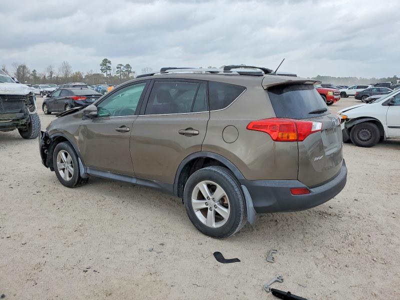 Photo 2 from auction – 2014 TOYOTA RAV4 with VIN 2T3WFREV5EW089424