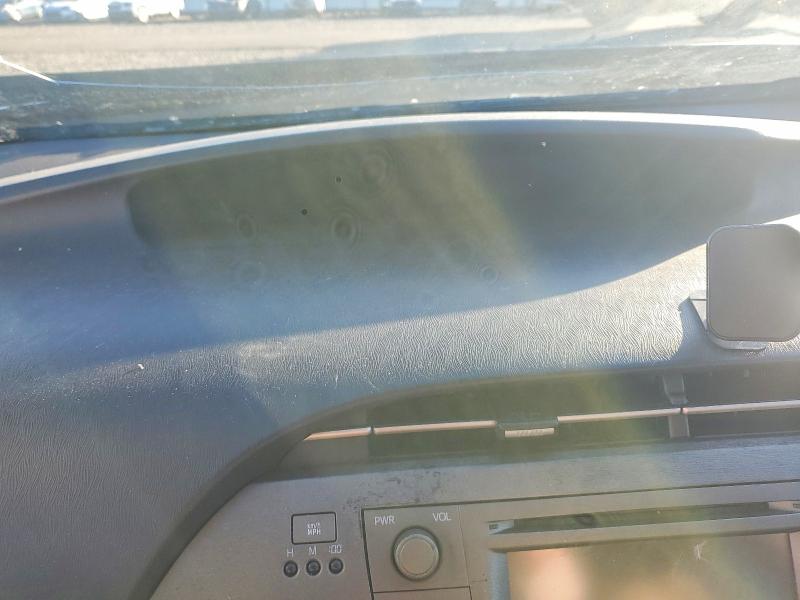 Photo 9 from auction – 2014 TOYOTA PRIUS with VIN JTDKN3DU2E1798527