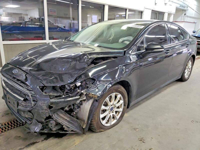 FORD FUSION S 2016 with VIN 3FA6P0G72GR247965 - Photo from auction