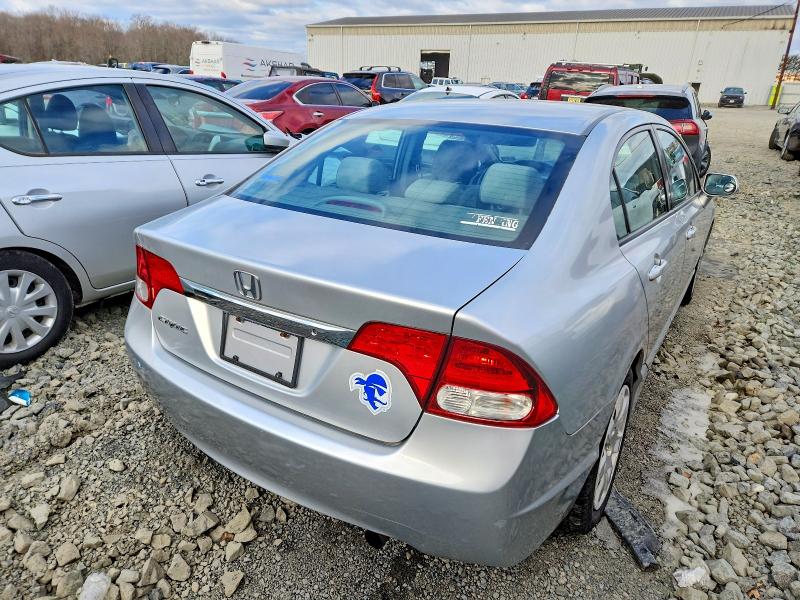 صورة رقم 6 من المزاد - 2011 HONDA CIVIC مع VIN 2HGFA1F57BH523239