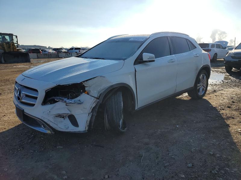 Photo 1 from auction – 2015 MERCEDES-BENZ GLA with VIN WDCTG4EB2FJ119501