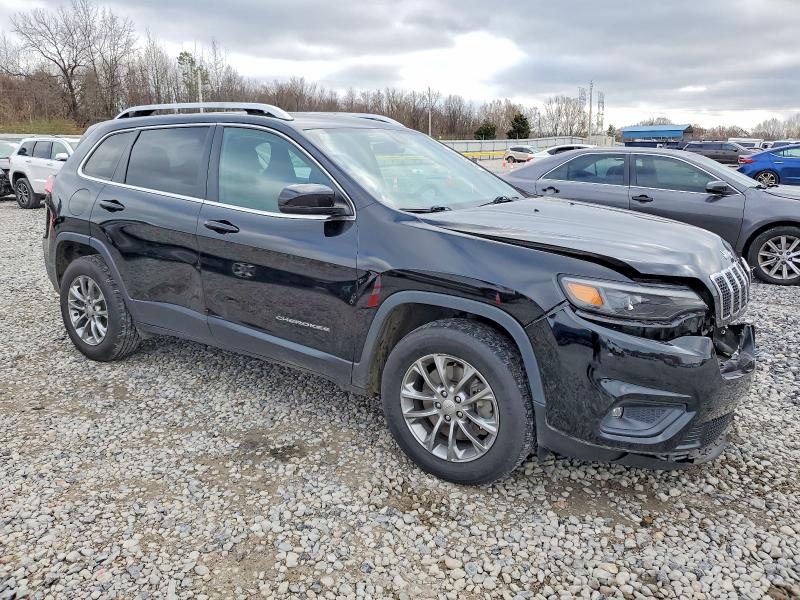 Photo 4 from auction – 2019 JEEP CHEROKEE with VIN 1C4PJMLBXKD447074