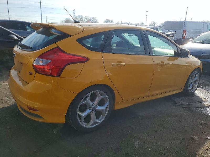 Photo 3 from auction – 2013 FORD FOCUS ST with VIN 1FADP3L97DL150710