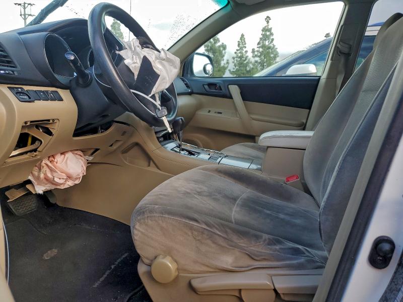 Photo 7 from auction – 2012 TOYOTA HIGHLANDER with VIN 5TDZK3EHXCS063092