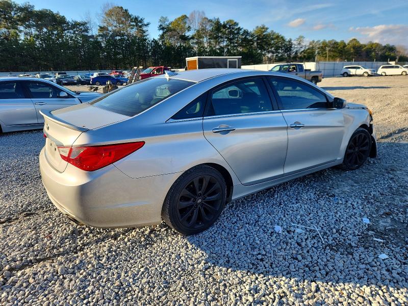 Photo 3 from auction – 2012 HYUNDAI SONATA SE with VIN 5NPEC4AC3CH413938