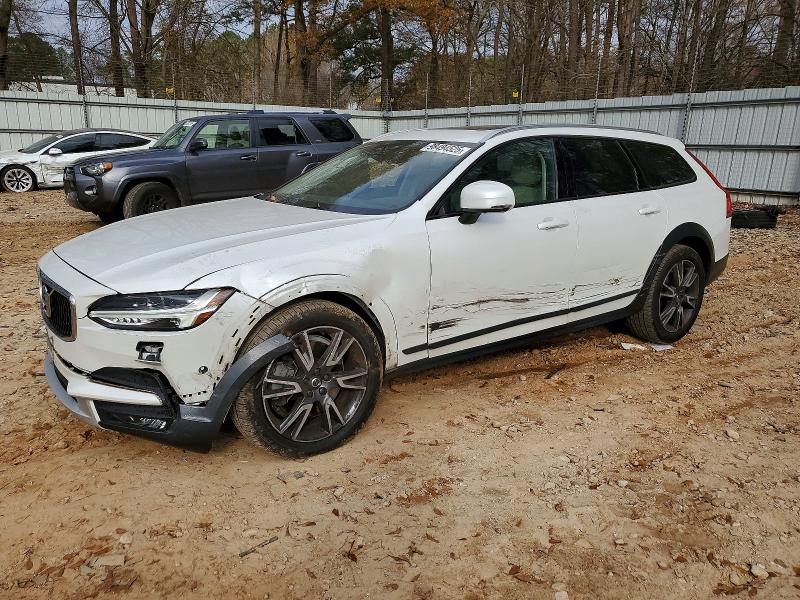 VOLVO V90 CROSS 2017 with VIN YV4A22NL5H1003752 - Photo from auction