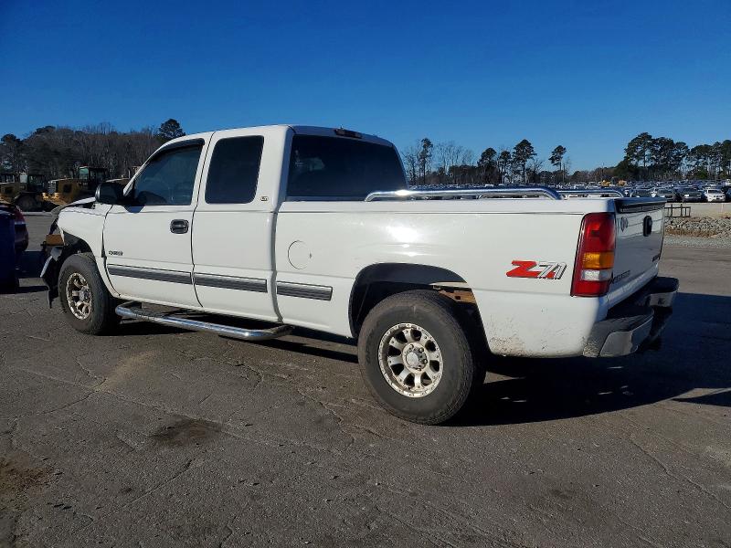 Photo 2 from auction – 2000 CHEVROLET SILVERADO with VIN 2GCEK19TXY1171258