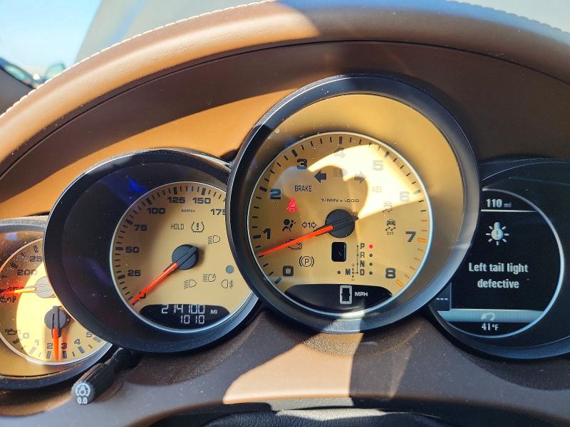 Photo 9 from auction – 2017 PORSCHE CAYENNE S with VIN WP1AB2A26HLA50470