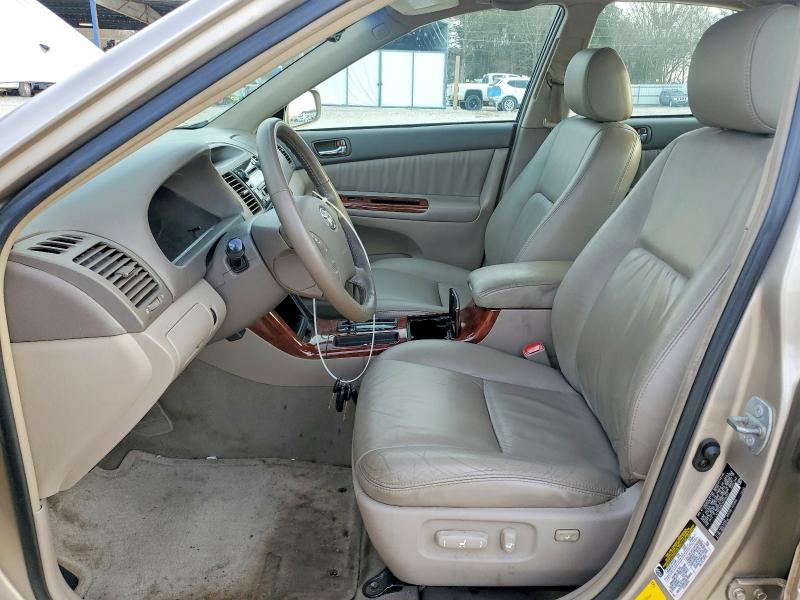 Photo 7 from auction – 2005 TOYOTA CAMRY LE with VIN 4T1BF30K15U598251