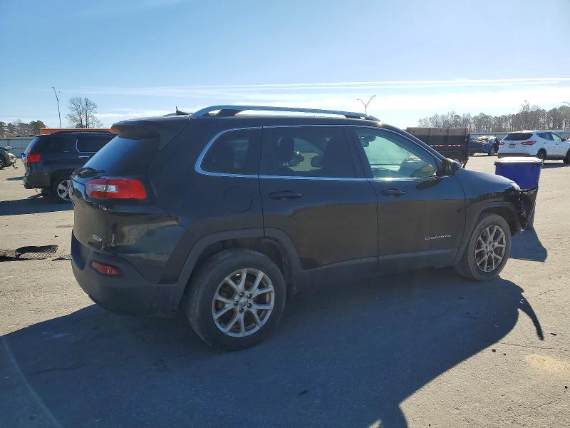 Photo 3 from auction – 2017 JEEP CHEROKEE L with VIN 1C4PJLCB6HW522733