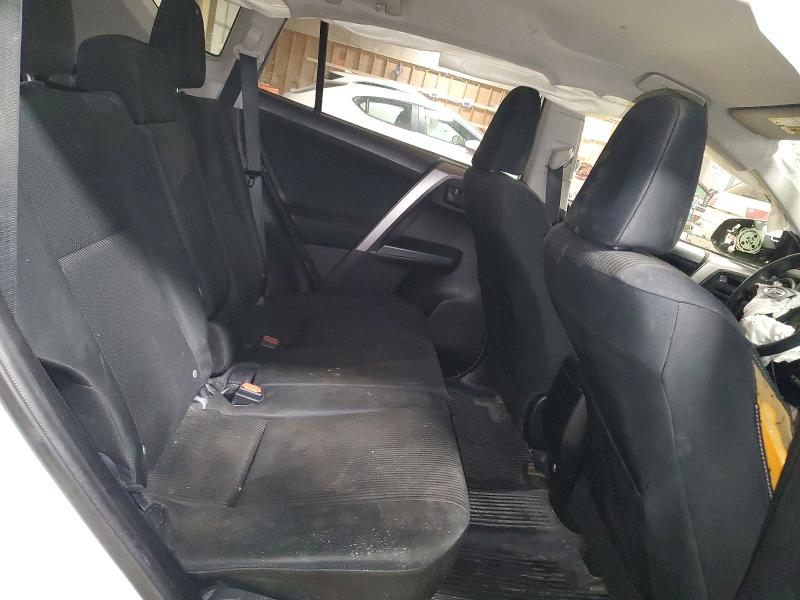 Photo 11 from auction – 2016 TOYOTA RAV4 LE with VIN JTMBFREV2GJ078722