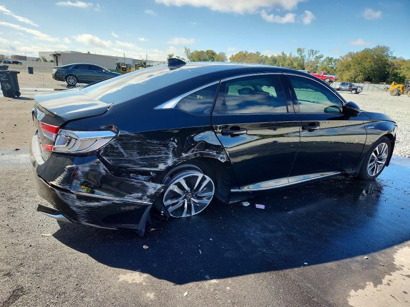 Photo 3 from auction – 2018 HONDA ACCORD with VIN 1HGCV3F41JA002783