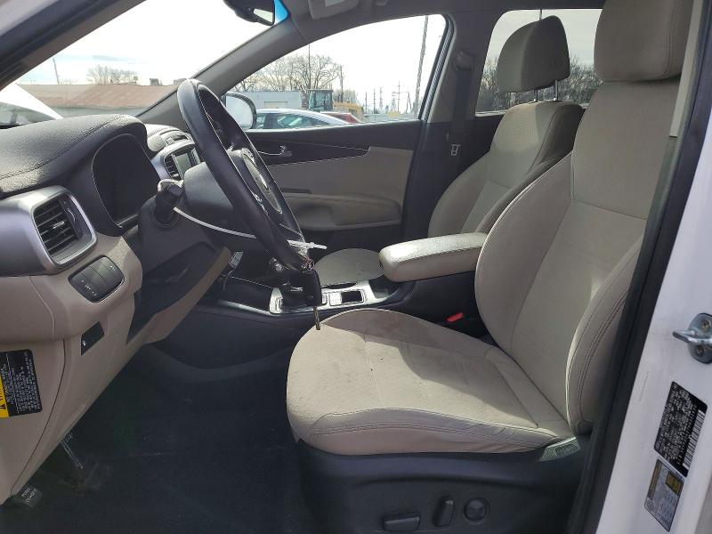 Photo 7 from auction – 2017 KIA SORENTO LX with VIN 5XYPGDA37HG302630