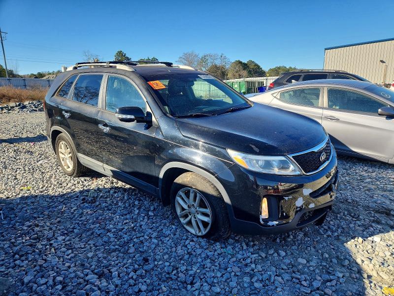 Photo 4 from auction – 2014 KIA SORENTO LX with VIN 5XYKT4A68EG501228