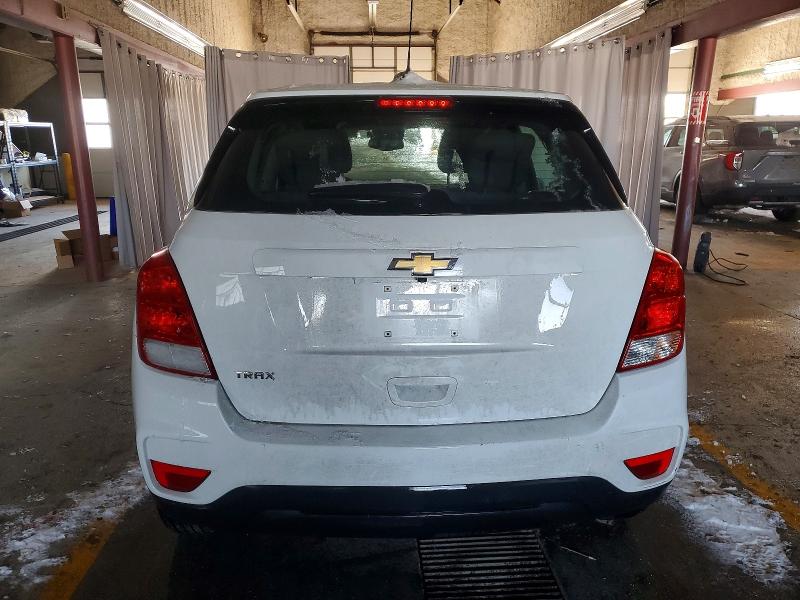 Photo 6 from auction – 2017 CHEVROLET TRAX with VIN KL7CJKSB7HB143903