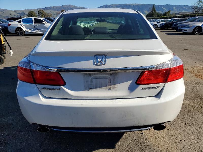Photo 6 from auction – 2014 HONDA ACCORD with VIN 1HGCR2F52EA057255