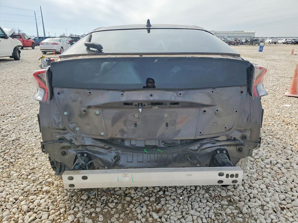 Photo 6 from auction – 2018 TOYOTA PRIUS with VIN JTDKARFU3J3553035
