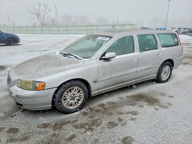 VOLVO V70 2009 with VIN YV1SW612652468105 - Photo from auction