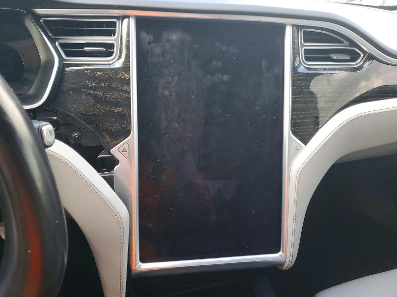 Photo 9 from auction – 2017 TESLA MODEL S with VIN 5YJSA1E13HF178267