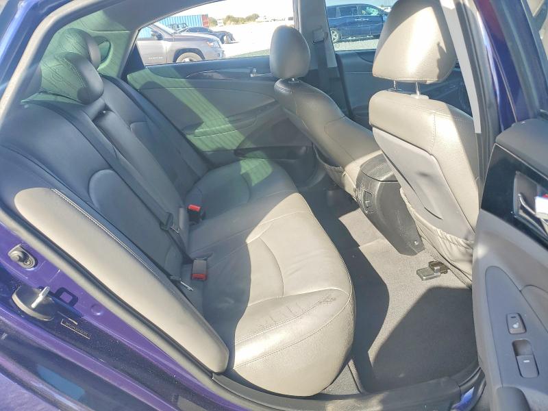 Photo 10 from auction – 2012 HYUNDAI SONATA SE with VIN 5NPEC4AC0CH431393