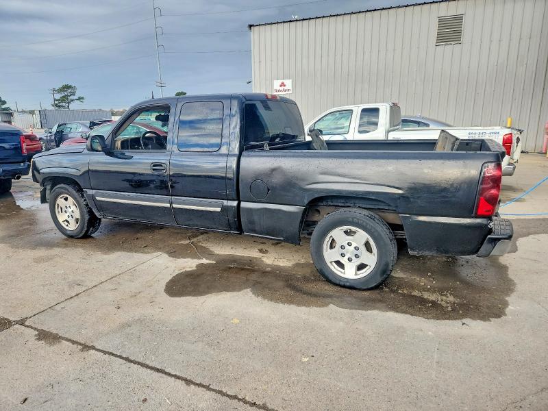 Photo 2 from auction – 2004 CHEVROLET SILVERADO with VIN 2GCEC19T741188350