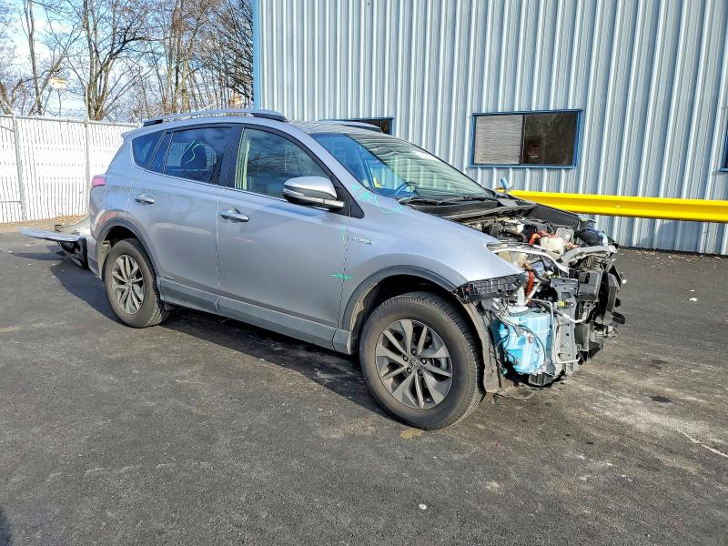 Photo 4 from auction – 2017 TOYOTA RAV4 HV LE with VIN JTMRJREV2HD149690