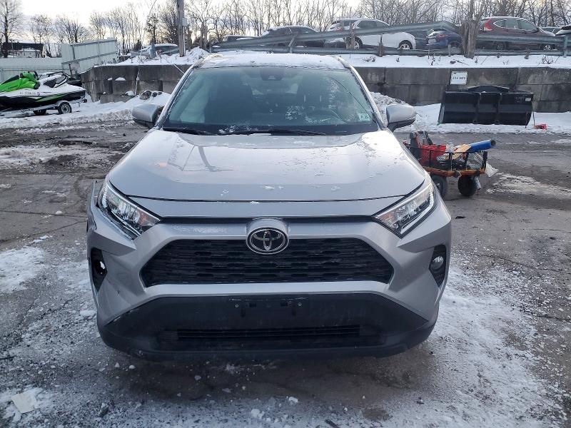 Photo 5 from auction – 2020 TOYOTA RAV4 XLE with VIN 2T3P1RFV6LC084894