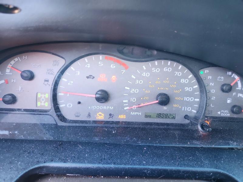 Photo 9 from auction – 2002 TOYOTA SEQUOIA LI with VIN 5TDBT48A82S106846