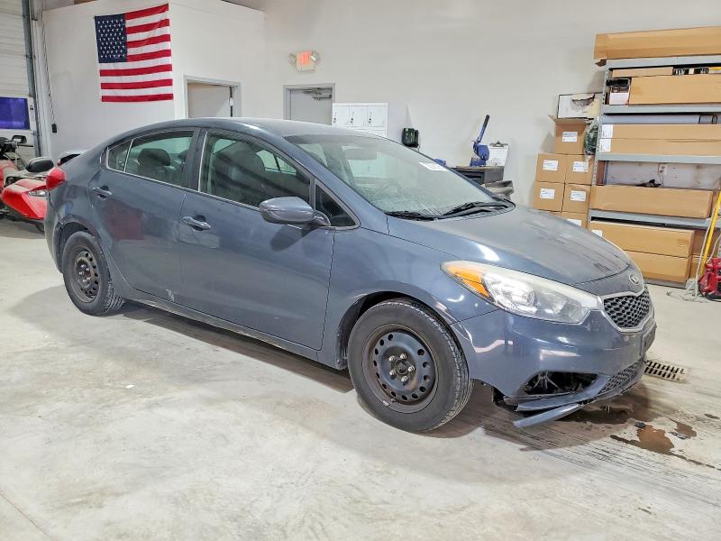 Photo 4 from auction – 2016 KIA FORTE with VIN KNAFK4A65G5503919