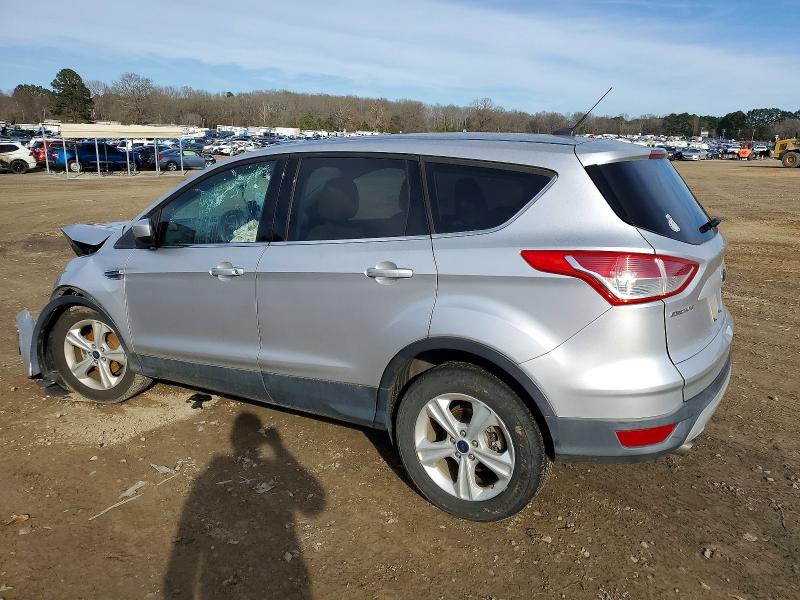 Photo 2 from auction – 2016 FORD ESCAPE SE with VIN 1FMCU0GX7GUB19697