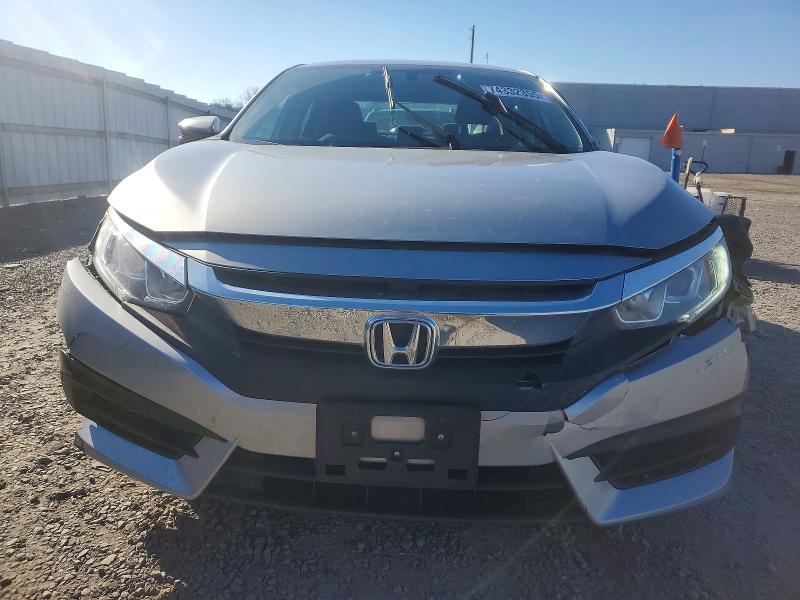 Photo 5 from auction – 2018 HONDA CIVIC with VIN 2HGFC2F78JH572062