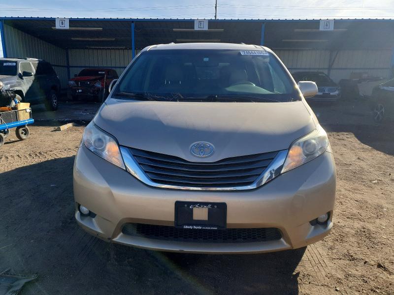 Photo 5 from auction – 2013 TOYOTA SIENNA XLE with VIN 5TDDK3DC9DS052571