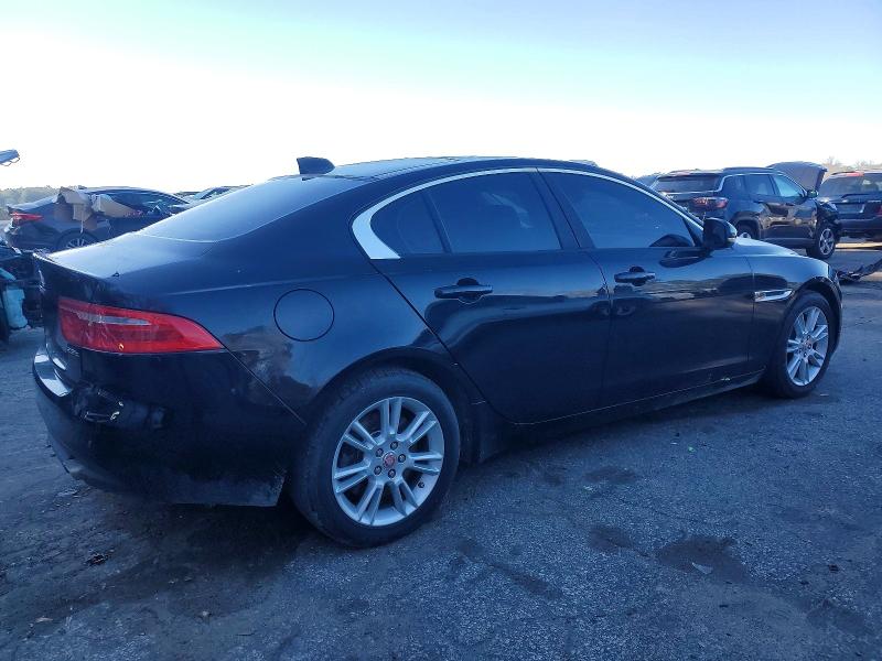 Photo 3 from auction – 2018 JAGUAR XE PREMIUM with VIN SAJAD4FX7JCP38402