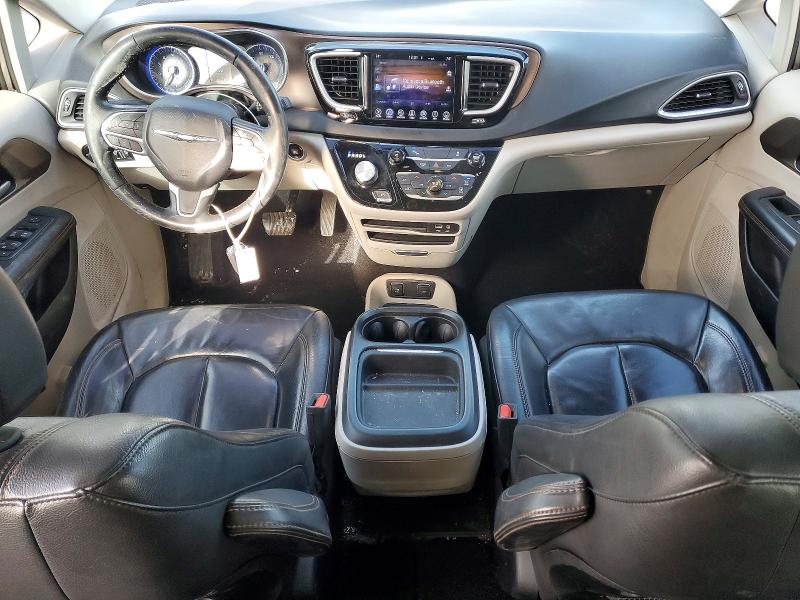 Photo 8 from auction – 2017 CHRYSLER PACIFICA T with VIN 2C4RC1BG8HR535514