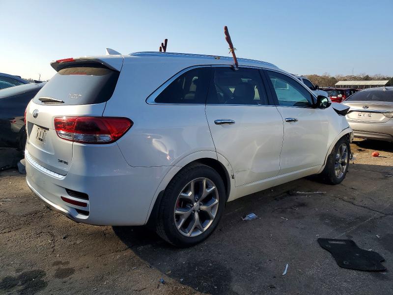Photo 3 from auction – 2018 KIA SORENTO with VIN 5XYPK4A59JG379859