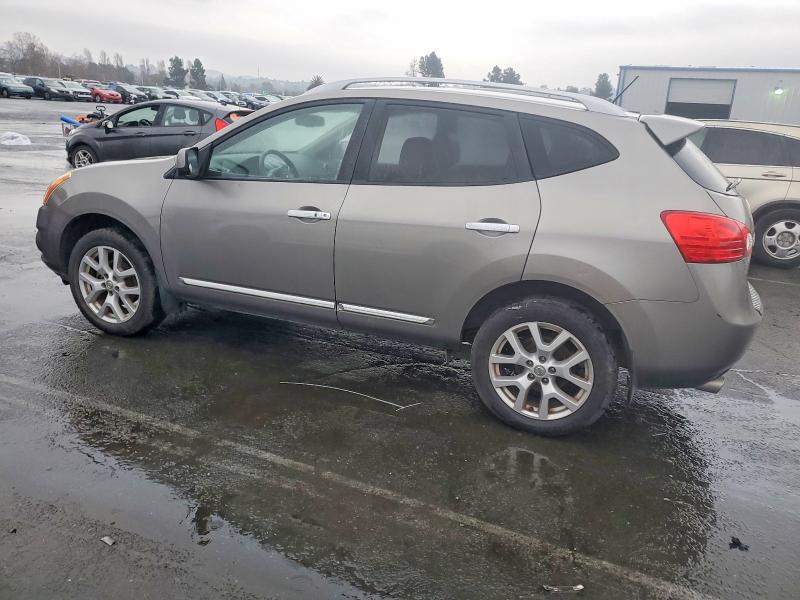 Photo 2 from auction – 2012 NISSAN ROGUE S with VIN JN8AS5MV8CW399375