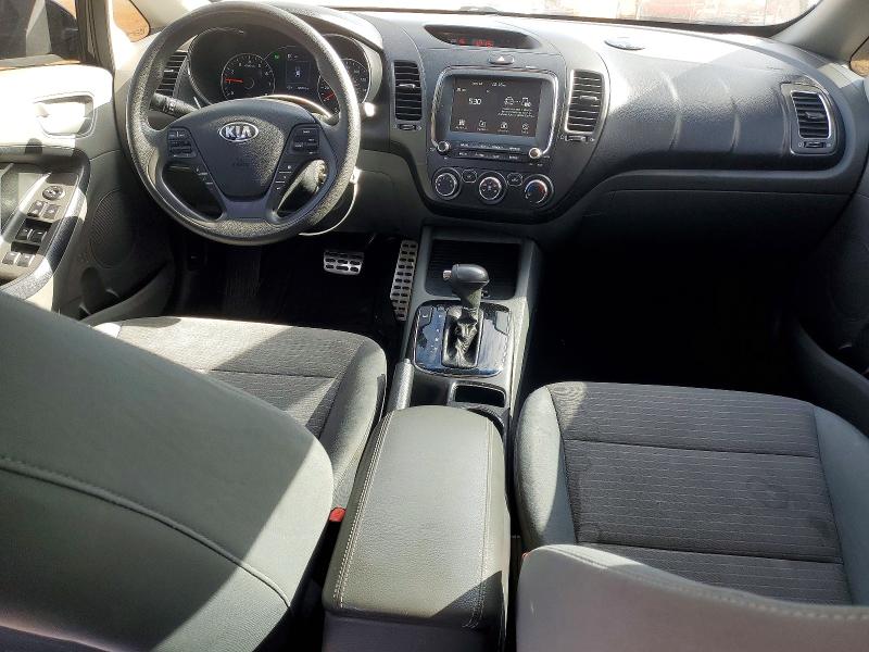 Photo 8 from auction – 2018 KIA FORTE LX with VIN 3KPFL4A76JE190769
