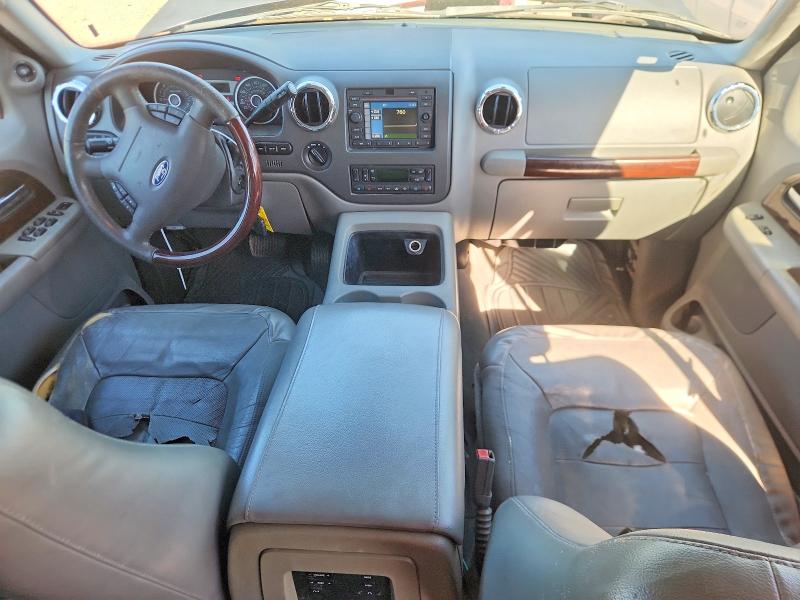 Photo 8 from auction – 2006 FORD EXPEDITION with VIN 1FMFU20506LA57758
