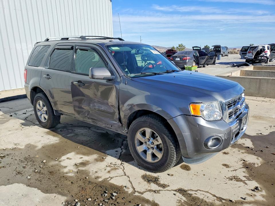 Photo 4 from auction – 2011 FORD ESCAPE LIM with VIN 1FMCU9EG9BKA98475