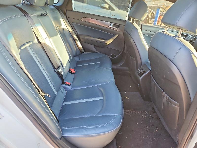 Photo 10 from auction – 2019 HYUNDAI SONATA with VIN KMHE34L31KA087989
