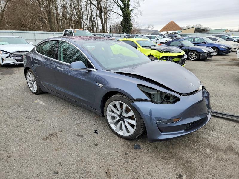 Photo 4 from auction – 2018 TESLA MODEL 3 with VIN 5YJ3E1EA7JF024045