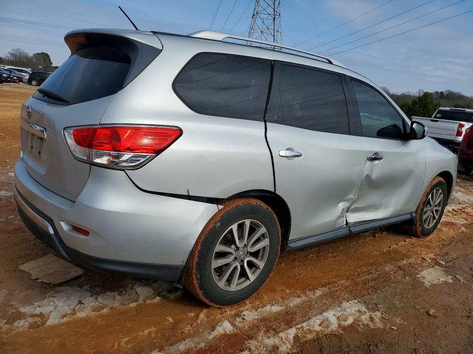 Photo 3 from auction – 2016 NISSAN PATHFINDER with VIN 5N1AR2MN3GC624584