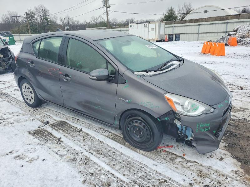 Photo 4 from auction – 2016 TOYOTA PRIUS C with VIN JTDKDTB38G1132675