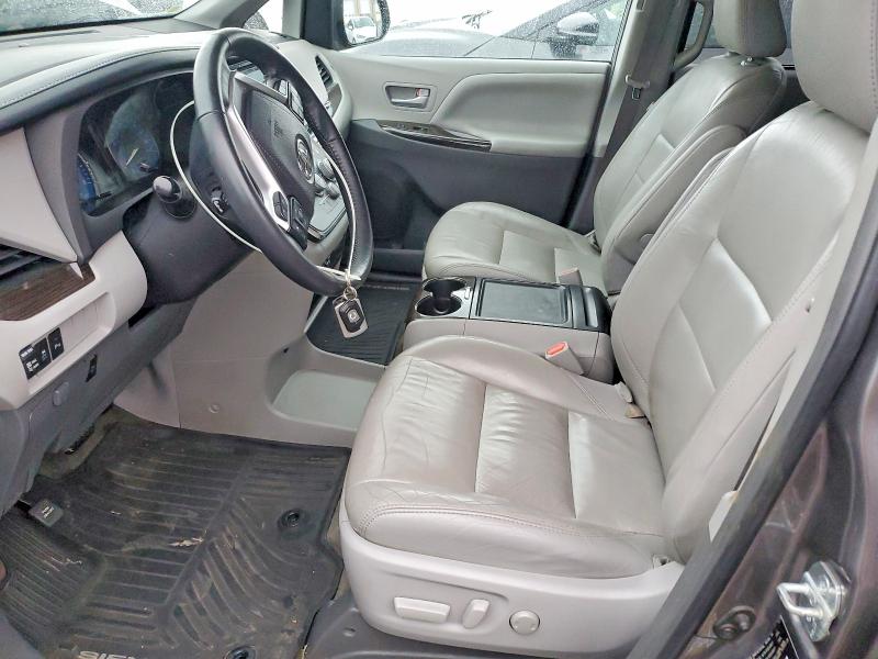 Photo 7 from auction – 2018 TOYOTA SIENNA with VIN 5TDYZ3DC2JS913887