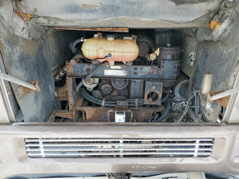 صورة رقم 7 من المزاد - 2003 FREIGHTLINER CHASSIS X مع VIN 4UZAAHCY82CK53257