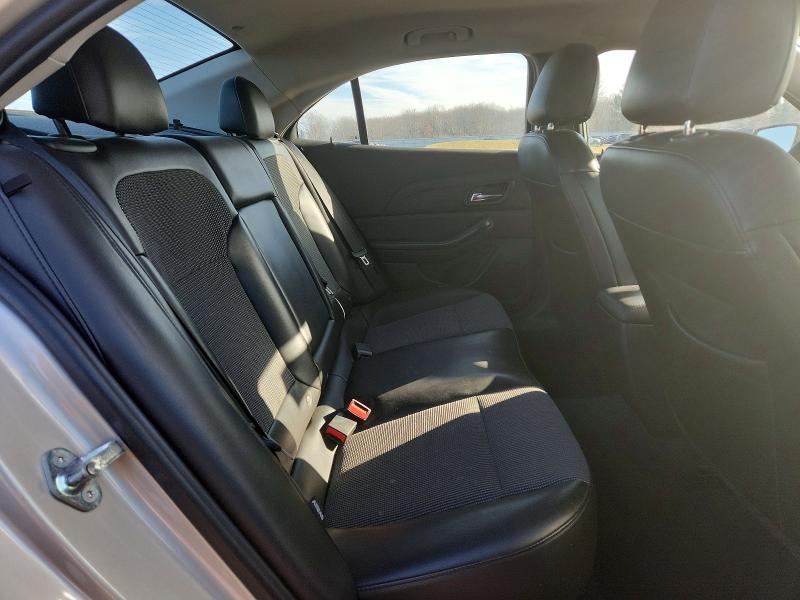 Photo 10 from auction – 2015 CHEVROLET MALIBU 1LT with VIN 1G11C5SL2FF196280