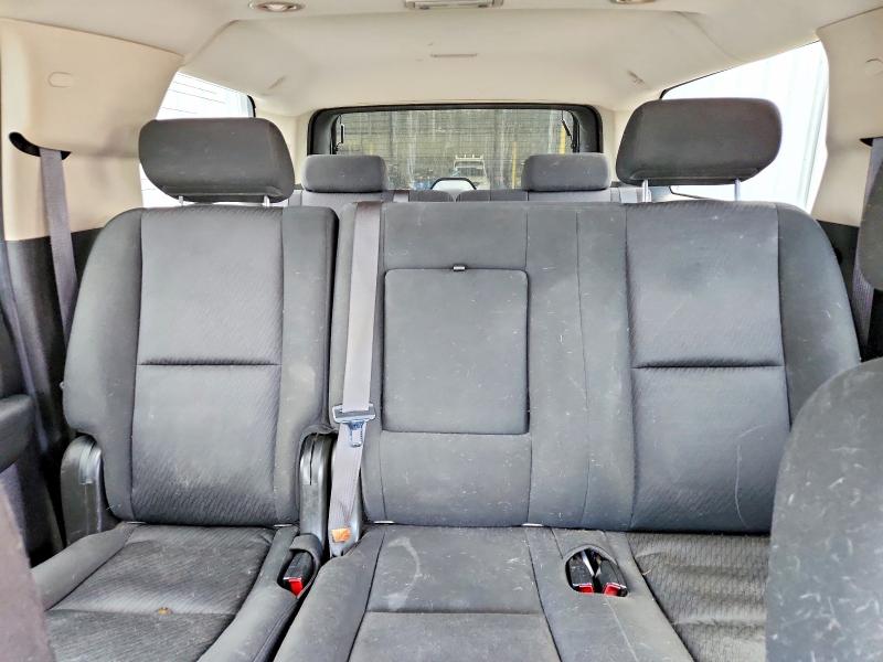Photo 10 from auction – 2010 CHEVROLET SUBURBAN with VIN 1GNUCHE08AR226825