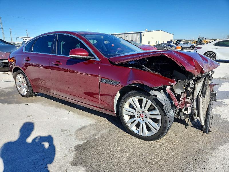 Photo 4 from auction – 2017 JAGUAR XF PREMIUM with VIN SAJBD4BV6HCY32922