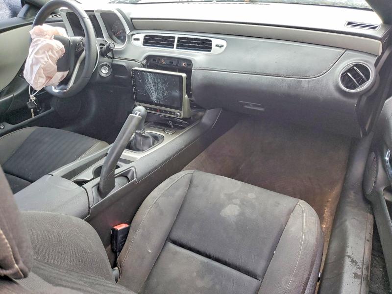 Photo 8 from auction – 2015 CHEVROLET CAMARO LS with VIN 2G1FA1E36F9308765